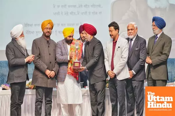 CM ANNOUNCES TO SET UP SURJIT PATAR CENTRE FOR ETHICAL AI IN THE GURU NANAK DEV UNIVERSITY