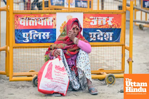 Prayagraj: Devotees at the Triveni Sangam