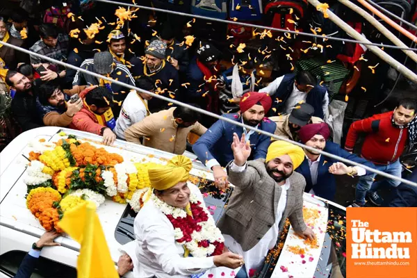 Chief Minister Bhagwant Mann Leads a Grand Roadshow in Delhis Gandhi Nagar Assembly, Drawing a Massive Crowd