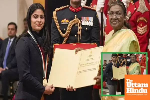 VIDEO: President Draupadi Murmu Honors Gukesh, Harmanpreet and Manu Bhaker with Khel Ratna