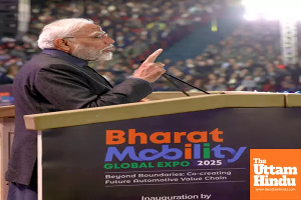 New Delhi: PM Modi inaugurates Bharat Mobility Global Expo 2025