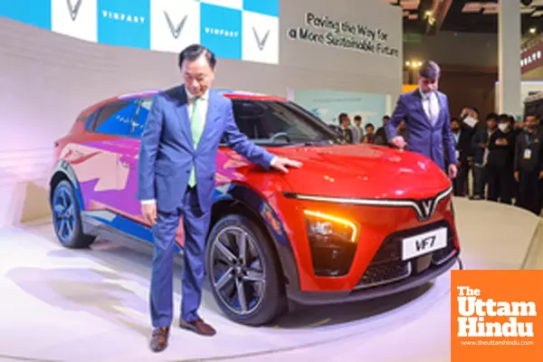 New Delhi: VinFast unveils the VF7 at the Bharat Mobility Global Expo 2025