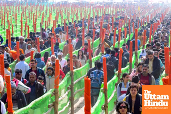 Prayagraj: Devotees queue outside the Akshayvat Temple during the Maha Kumbh Mela 2025