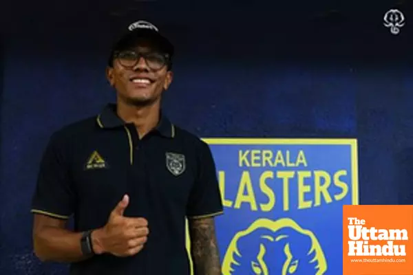 Kerala Blasters sign Bikash Yumnam from Chennaiyin FC on long-term contract