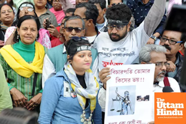 Kolkata: Public Gathers Outside Sealdah Court for Verdict in R.G. Kar Medical College Case