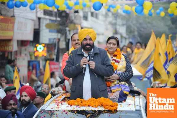 Chief Minister Bhagwant Mann Holds Roadshows in Shakur Basti, Tri Nagar and Mangolpuri, Urges People to Vote for AAP