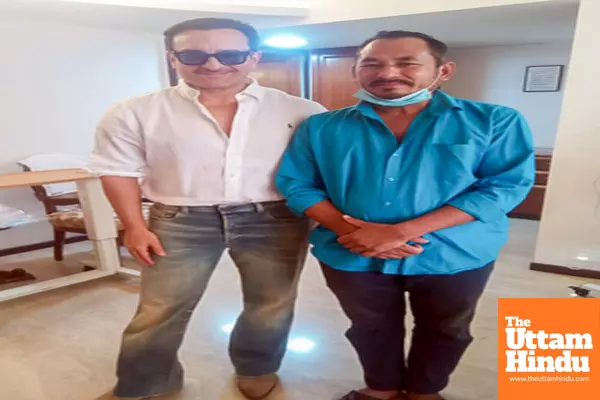 Mumbai: Actor Saif Ali Khan meets auto driver Bhajan Singh Rana, who bravely took him to the hospital after an attack