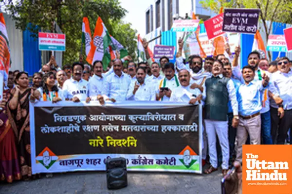 Nagpur: Congress workers stage a protest against EVMs on the occasion of National Voters Day