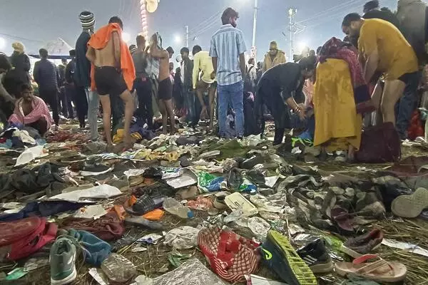 15 Dead, Multiple Injured in Stampede at Maha Kumbhs Mauni Amavasya Event