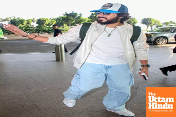 Mumbai: Celebrities Spotted At Airport