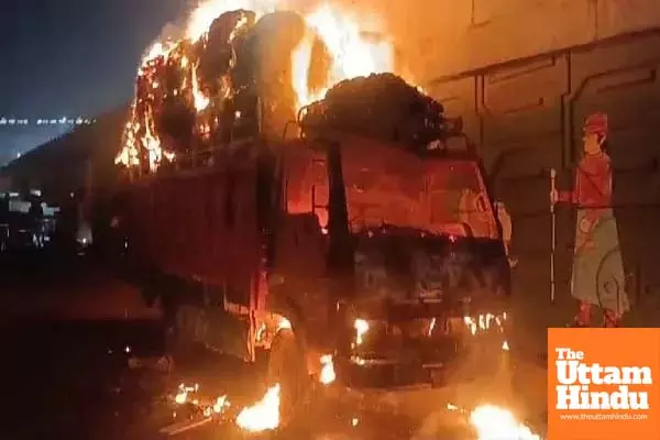 Massive Explosions! LPG Truck Catches Fire, Blasts Heard for Kilometers – Watch Video