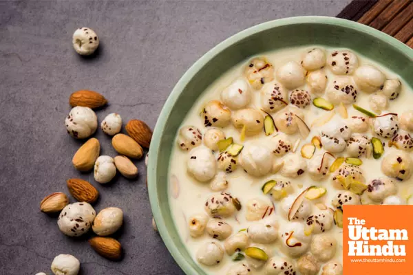 Superfood showdown: cashew vs makhana - which one reigns supreme?