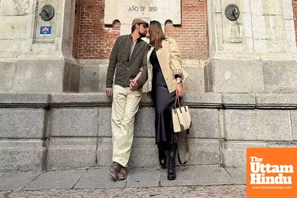 Randeep Hooda sealed his love with a kiss for wife Lin Laishram on Valentine’s Day