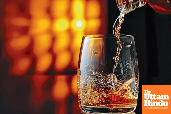 India cuts bourbon whisky import duty to 100% after Trumps criticism