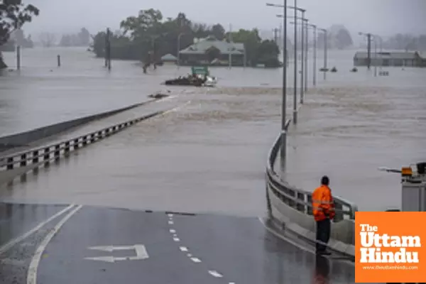 Flood warnings issued after tropical cyclone hits northwest Australia