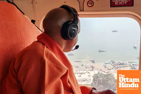 Chief Minister Yogi Adityanath conducts an aerial survey of the Kashi Vishwanath Temple