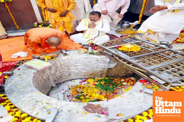 CM Yogi Adityanath performs rituals at the Gola Gokarnanath Shiv Temple