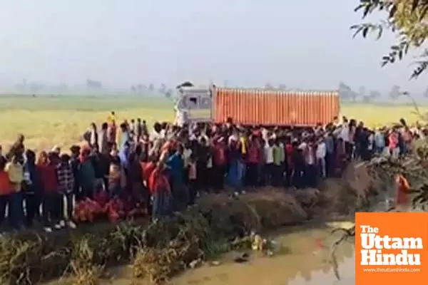 Seven killed in Bihar road accident, villagers block road in protest