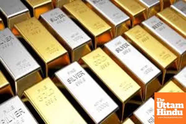 Shock at Bengaluru Airport: Visually Impaired Man Caught Smuggling Gold Worth ₹3.4 Crore!