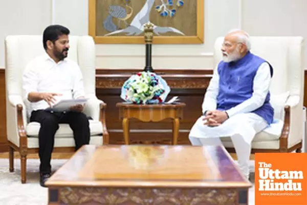 Telangana CM meets PM, seeks support for pending projects