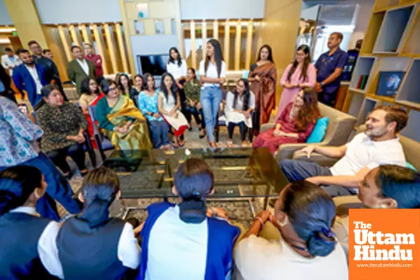 LoP Rahul Gandhi meets women party workers