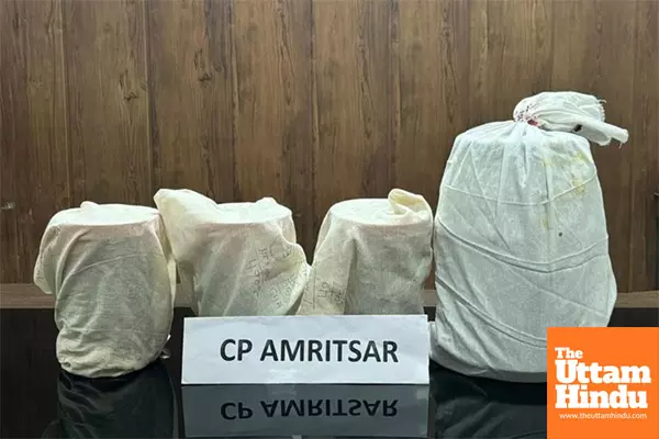 Amritsar Police Seize 4.01 Kg Heroin, ₹20,000 and 3 Motorcycles in Drug Bust