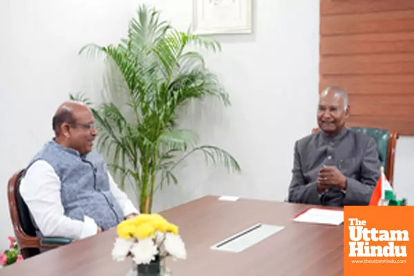 Delhi Assembly Speaker Vijender Gupta meets former President Ram Nath Kovind